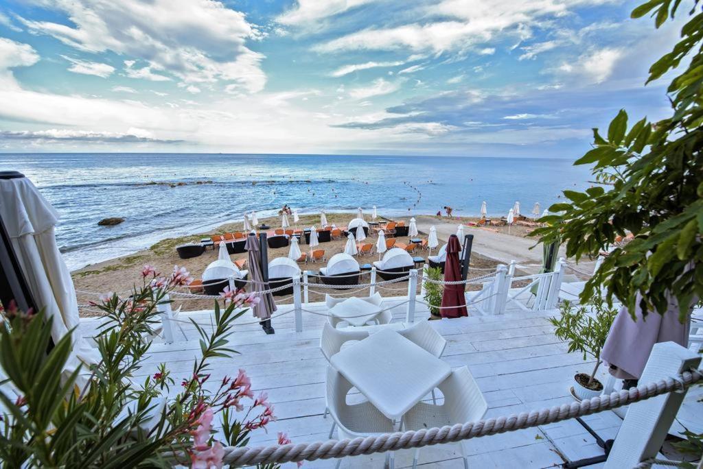 La Mer Residence โกลเดน แซนส์ ภายนอก รูปภาพ