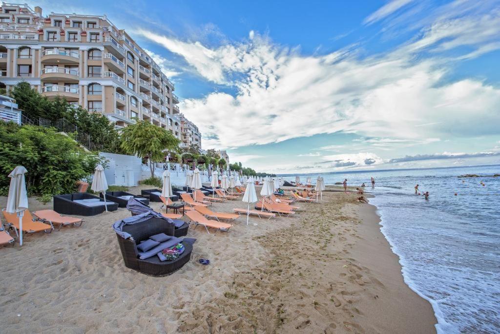 La Mer Residence โกลเดน แซนส์ ภายนอก รูปภาพ