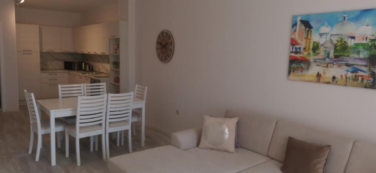 La Mer Residence โกลเดน แซนส์ ภายนอก รูปภาพ