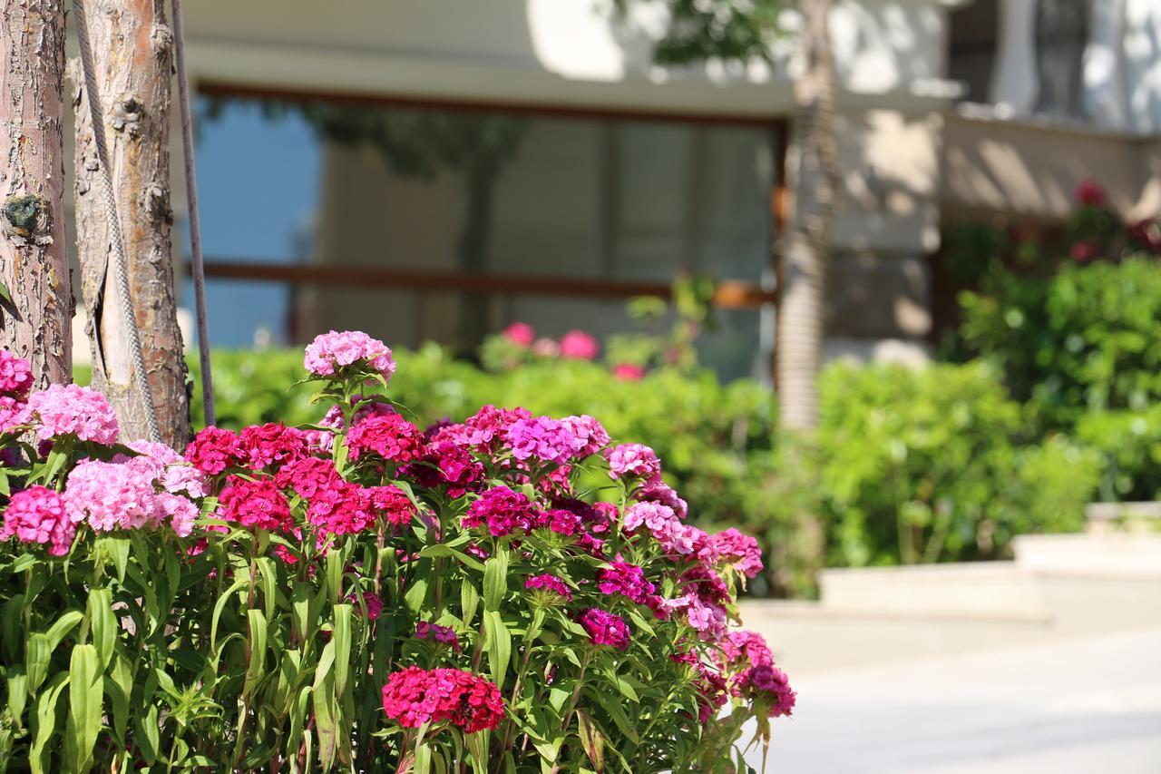 La Mer Residence โกลเดน แซนส์ ภายนอก รูปภาพ